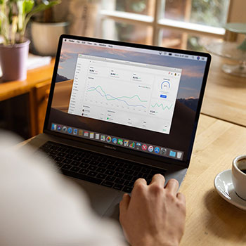 米兰德比明星大战，AC米兰胜利滑落意甲榜首